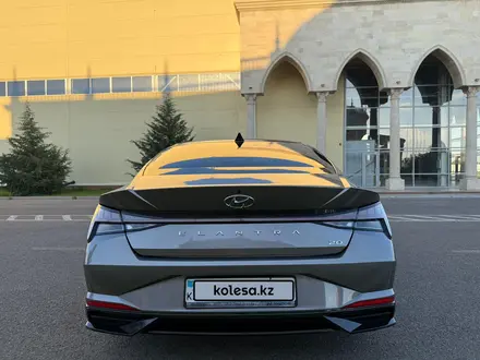 Hyundai Elantra 2023 года за 10 500 000 тг. в Атырау – фото 9
