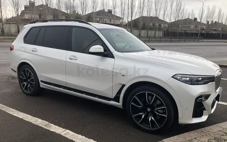 BMW X7 2019 года за 52 000 000 тг. в Астана