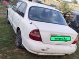 Hyundai Sonata 1997 годаүшін550 000 тг. в Уральск – фото 2