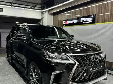 Lexus LX 570 2017 года за 39 500 000 тг. в Кызылорда