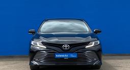 Toyota Camry 2019 года за 13 800 000 тг. в Алматы – фото 2