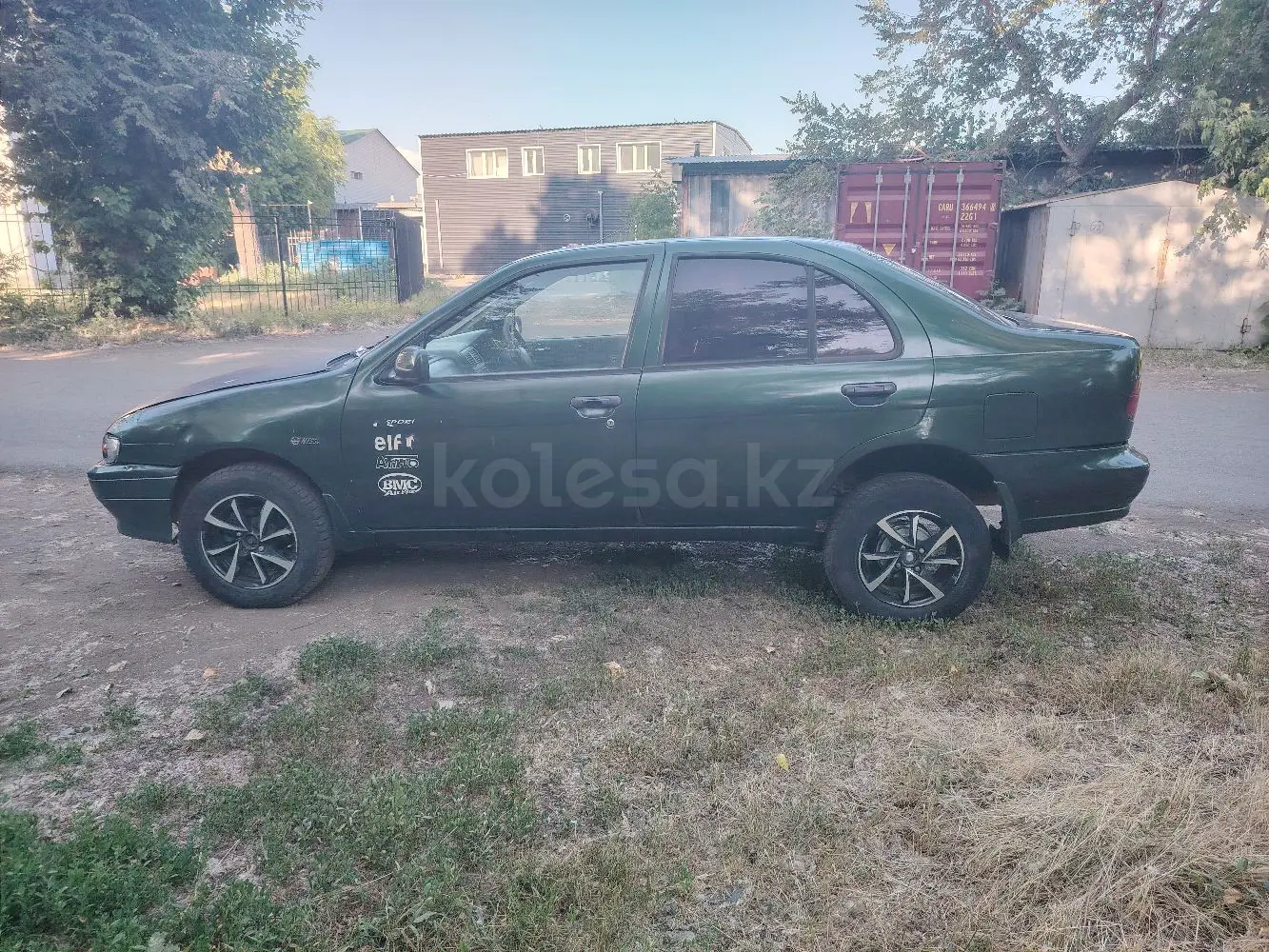 Nissan Sunny, 1995