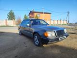 Mercedes-Benz E 200 1993 года за 1 250 000 тг. в Астана