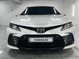 Toyota Camry 2022 года за 14 300 000 тг. в Караганда