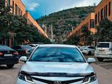 Toyota Camry 2020 года за 14 000 000 тг. в Алматы – фото 4