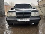 Mercedes-Benz E 260 1992 года за 1 200 000 тг. в Шымкент