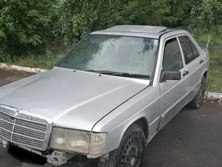 Mercedes-Benz 190