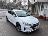 Hyundai Elantra 2019 года за 7 900 000 тг. в Алматы – фото 2