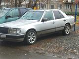 Mercedes-Benz E 200 1988 года за 1 100 000 тг. в Экибастуз