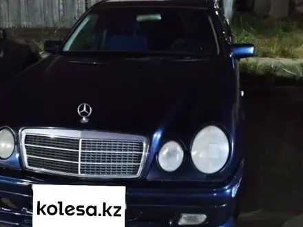 Mercedes-Benz E 240 1998 года за 2 900 000 тг. в Атырау – фото 6