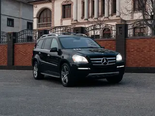 Mercedes-Benz GL 550