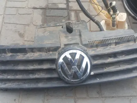 Решётка радиатора на volkswagen polo за 15 000 тг. в Костанай