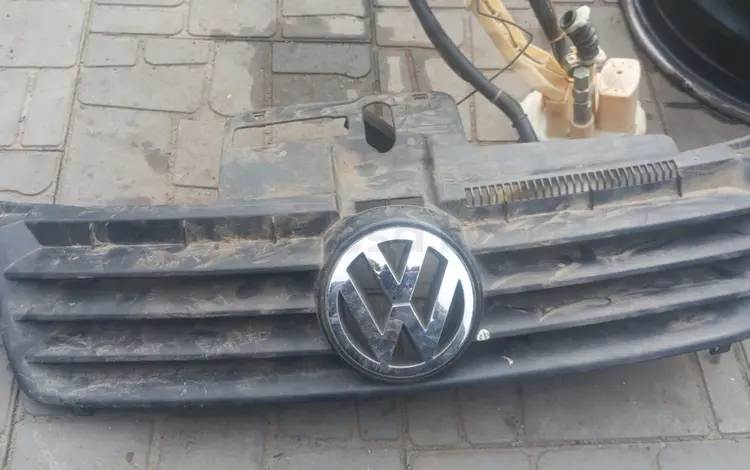 Решётка радиатора на volkswagen polo за 15 000 тг. в Костанай