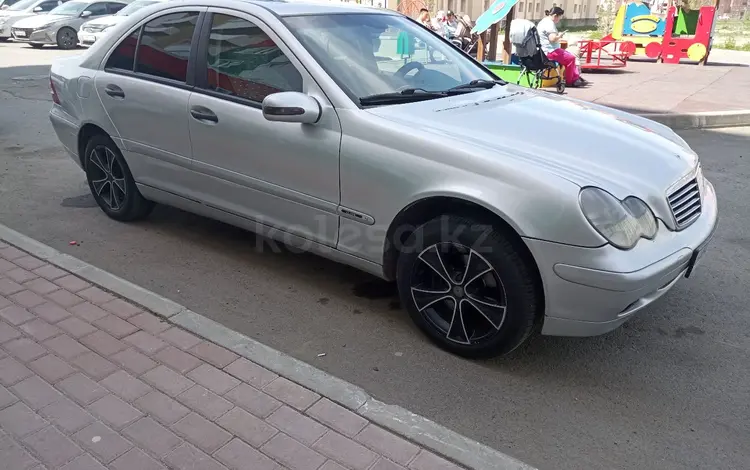 Mercedes-Benz C 200 2000 годаүшін3 300 000 тг. в Усть-Каменогорск