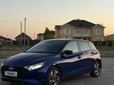 Hyundai i20 2023 года за 7 200 000 тг. в Актобе – фото 2