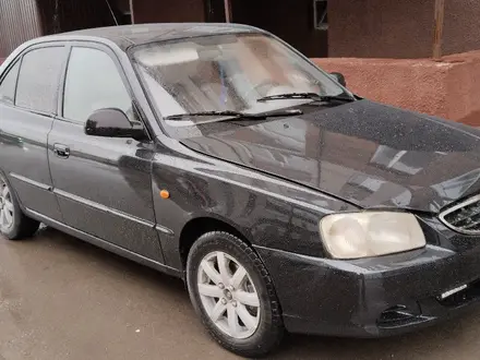 Hyundai Accent 2005 года за 2 000 000 тг. в Актобе – фото 4