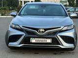 Toyota Camry 2021 года за 12 000 000 тг. в Уральск