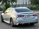 Toyota Camry 2021 года за 12 000 000 тг. в Уральск – фото 5