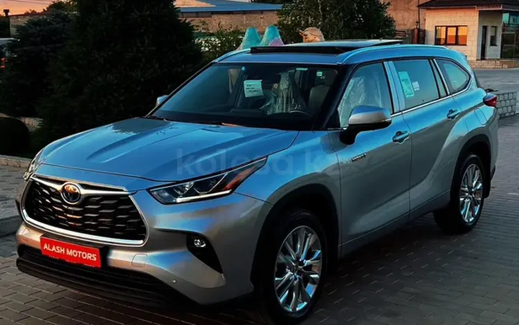 Toyota Highlander 2022 года за 32 490 000 тг. в Алматы