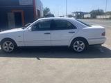 Mercedes-Benz E 240 1998 года за 2 000 000 тг. в Аягоз – фото 5
