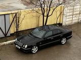 Mercedes-Benz E 320 1999 года за 4 200 000 тг. в Актау