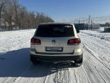 Volkswagen Touareg 2007 года за 4 999 999 тг. в Алматы – фото 4