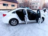 Chevrolet Cruze 2014 года за 5 200 000 тг. в Петропавловск – фото 2