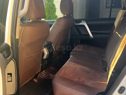 Toyota Land Cruiser Prado 2023 года за 30 700 000 тг. в Алматы – фото 9