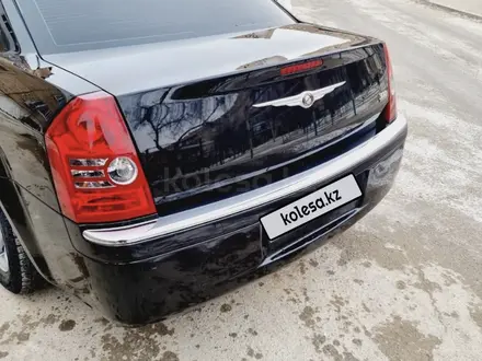 Chrysler 300C 2007 года за 7 000 000 тг. в Атырау – фото 8