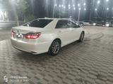 Toyota Camry 2017 годаүшін12 500 000 тг. в Шымкент – фото 2