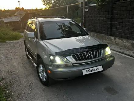Lexus RX 300 2002 года за 5 750 000 тг. в Алматы – фото 2