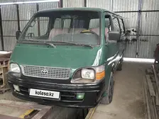 Toyota HiAce, 1999