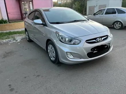 Hyundai Solaris 2014 года за 4 200 000 тг. в Рудный – фото 3