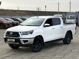 Toyota Hilux 2022 года за 17 950 000 тг. в Атырау