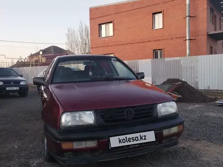 Volkswagen Vento 1993 года за 1 150 000 тг. в Астана