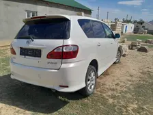 Toyota Ipsum, 2005