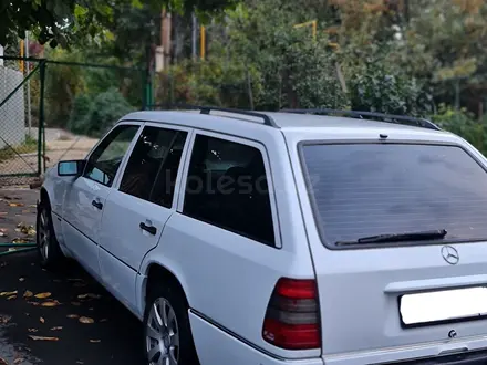 Mercedes-Benz E 230 1990 года за 2 300 000 тг. в Алматы – фото 3