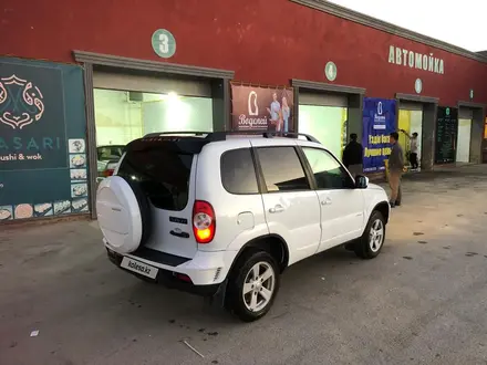 Chevrolet Niva 2013 года за 3 000 000 тг. в Актау – фото 4