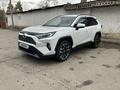 Toyota RAV4 2020 года за 15 400 000 тг. в Павлодар – фото 2