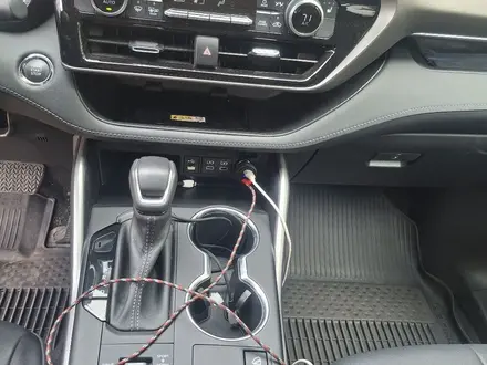 Toyota Highlander 2023 года за 25 000 000 тг. в Астана – фото 10