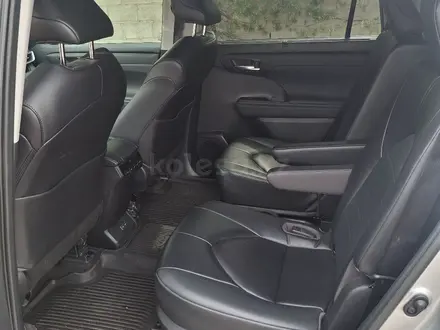 Toyota Highlander 2023 года за 25 000 000 тг. в Астана – фото 12