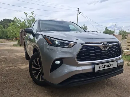 Toyota Highlander 2023 года за 25 000 000 тг. в Астана