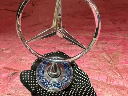 Эмблема Mercedes-Benz за 4 000 тг. в Астана – фото 2