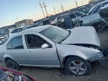 Volkswagen Bora 1999 года за 10 000 тг. в Атырау – фото 2