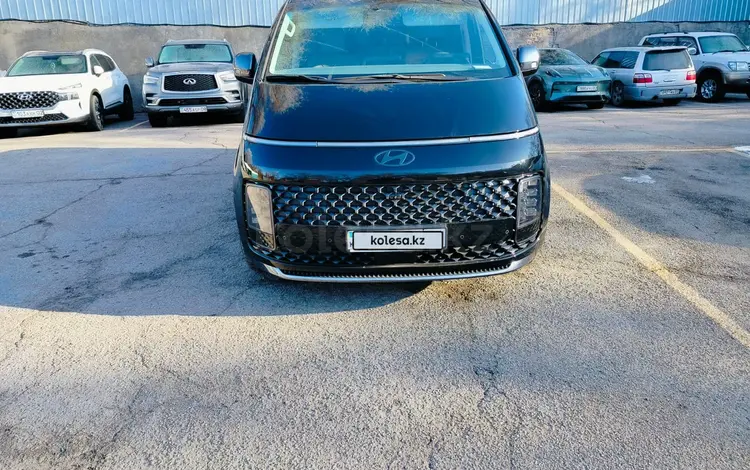 Hyundai Staria 2025 года за 25 990 000 тг. в Алматы