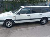 Volkswagen Passat 1993 года за 1 300 000 тг. в Астана – фото 4
