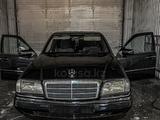 Mercedes-Benz C 200 1993 годаfor1 800 000 тг. в Кокшетау