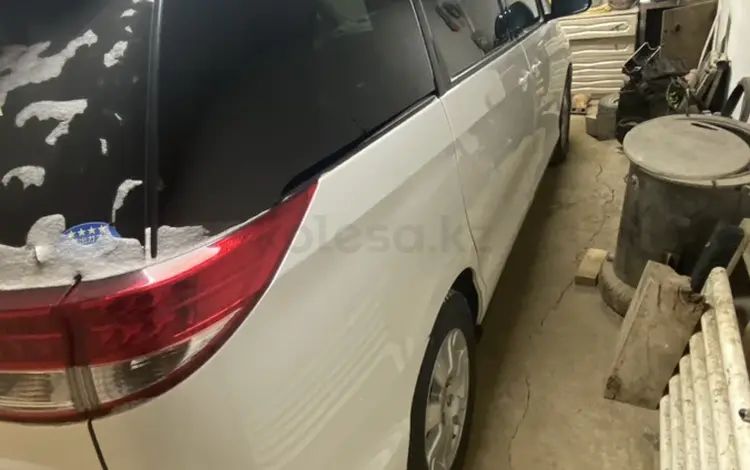 Toyota Estima 2010 годаүшін5 000 000 тг. в Уральск