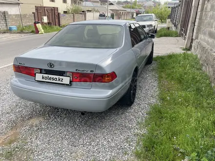 Toyota Camry 2000 года за 3 300 000 тг. в Шымкент – фото 5
