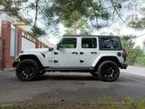 Jeep Wrangler 2021 года за 32 500 000 тг. в Алматы – фото 2